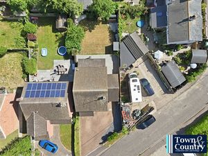 CHASE ROAD WEST- click for photo gallery